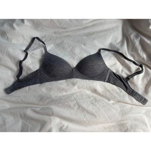 GapBody wireless breath bra 32A